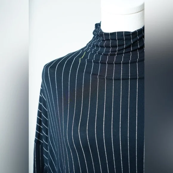 Babaton Aritzia black pinstripe mock neck turtleneck long sleeve Medium - Picture 3 of 5
